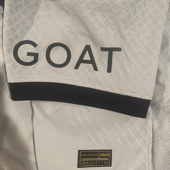 Paris Saint Germain Away Jersey 22/23 Size Small - Picture 2 of 6